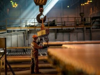 Иран не намерен снижать добычу нефти